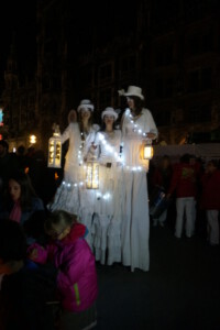 Stelzen auf dem Marienplatz